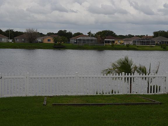 3rd image of 1208 Cressford Pl