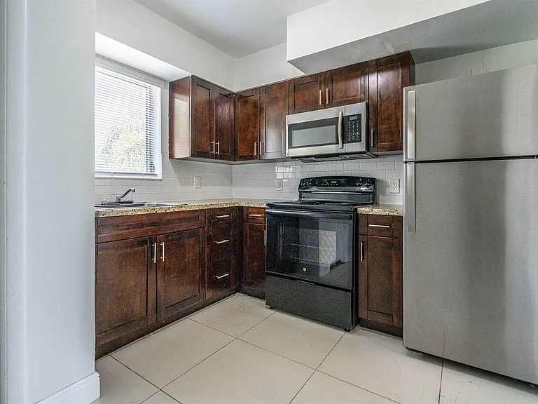 7927 East Dr #274 — Photo 19