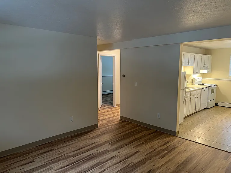 11 Briarwood Dr #1 — Photo 4