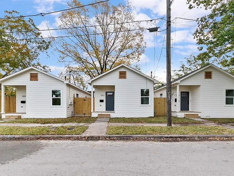 2805 Nettleton St — Photo 1
