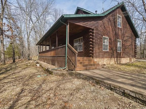 4th image of 440 Hiawatha Road