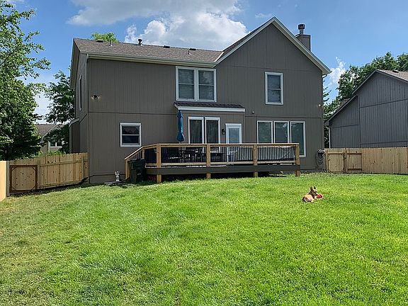 HUGE fenced back yard