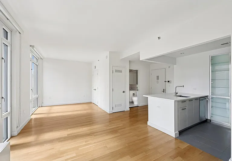 501 E 74th St #7B — Photo 5