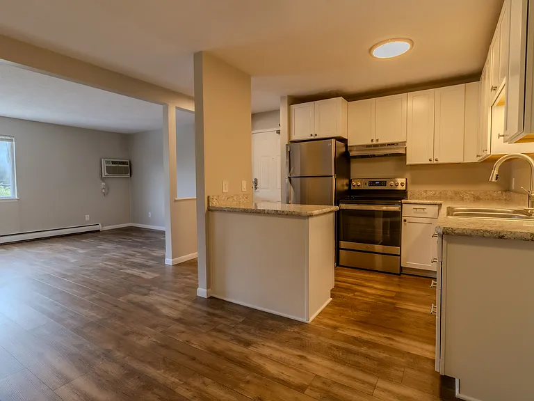 The Tides 1510 Veterans Dr — Photo 12
