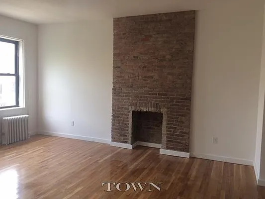 Rented by Town Residential | media 28