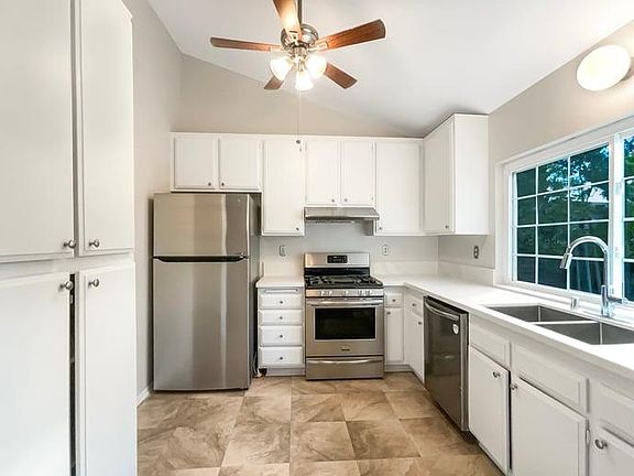 5th image of 26806 Cuatro Milpas St