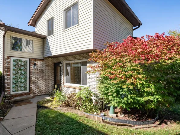 101 N Orr Dr APT 6, Normal, IL 61761