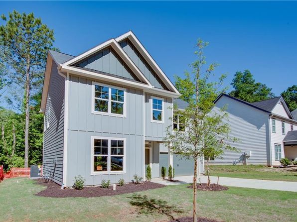 3352 Landings South Dr, Atlanta, GA 30331