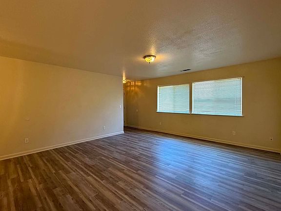 3rd image of 155 Derek Dr Unit A