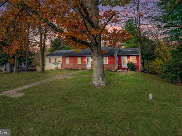 885 Rising Sun Rd, Telford, PA 18969