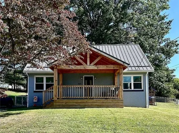 106 Woodrow St, Marietta, OH 45750