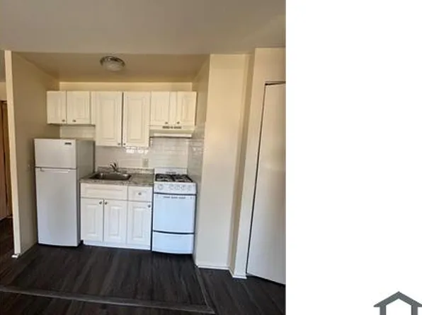 125 Granfield Ave APT 3E, Bridgeport, CT 06610