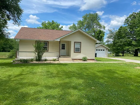 230 Grave Hill Rd, Oneida, TN 37841