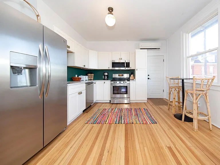 2220 E Colfax Ave — Photo 4