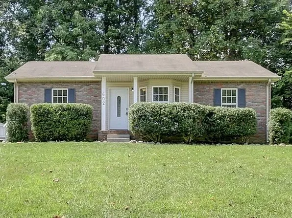 602 Lafayette Point Ct, Clarksville, TN 37042