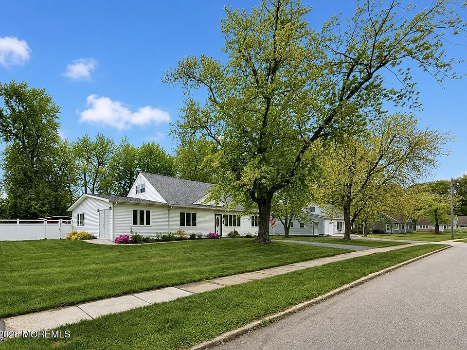 1st image of 5 Farmdale Road