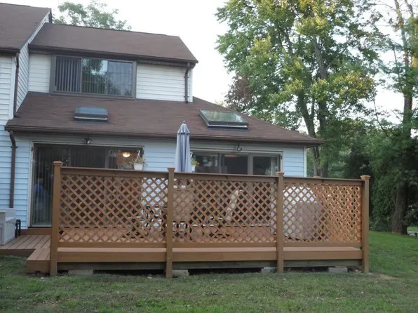 301 Betty Ln #O301, Mine Hill, NJ 07803