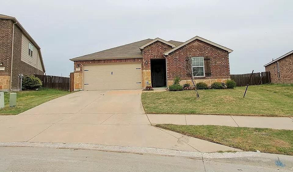 1st image of 701 Jonius Creek Dr