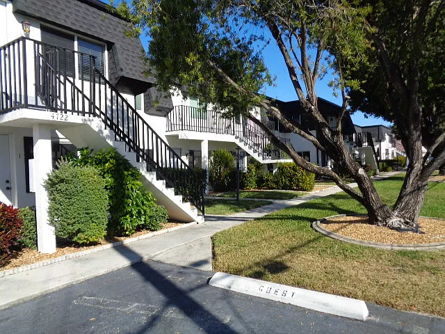 2 bed, 1161 sqft, $1,650 — Photo 3