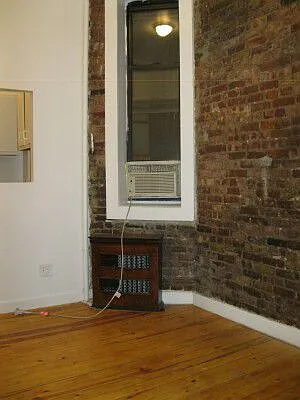 Rented by Tower Brokerage | media 23