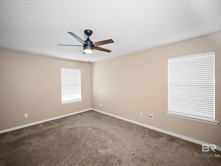 13097 Concord Dr E — Photo 21