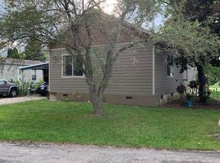 47 Bluebird Rdg, Watertown, WI 53098