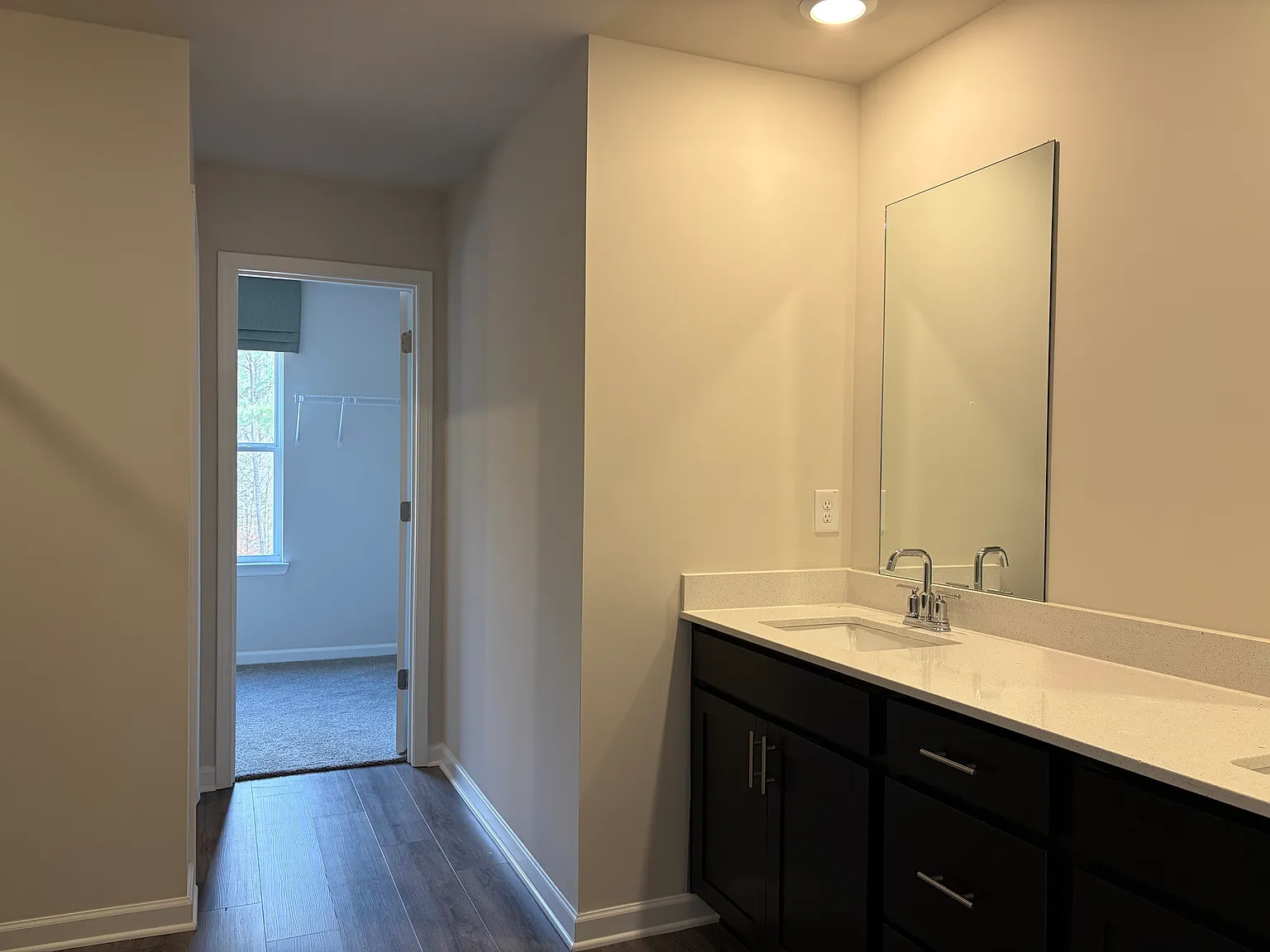 4 bed, 2.5 bath, 2558 sqft, $2,600 — Photo 4