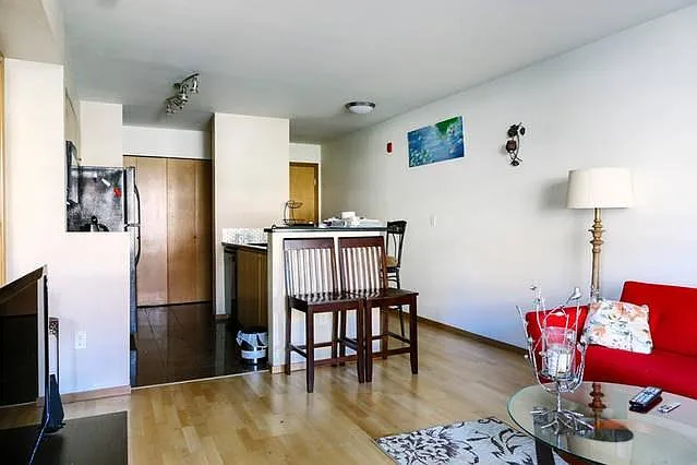 412 11th Avenue — Photo 3