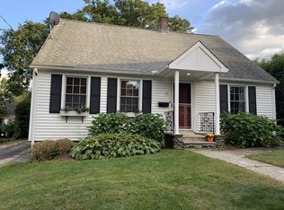 16 Bristol St, Worcester, MA 01606