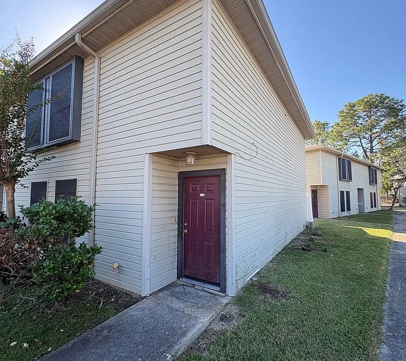 201 High Meadows Blvd