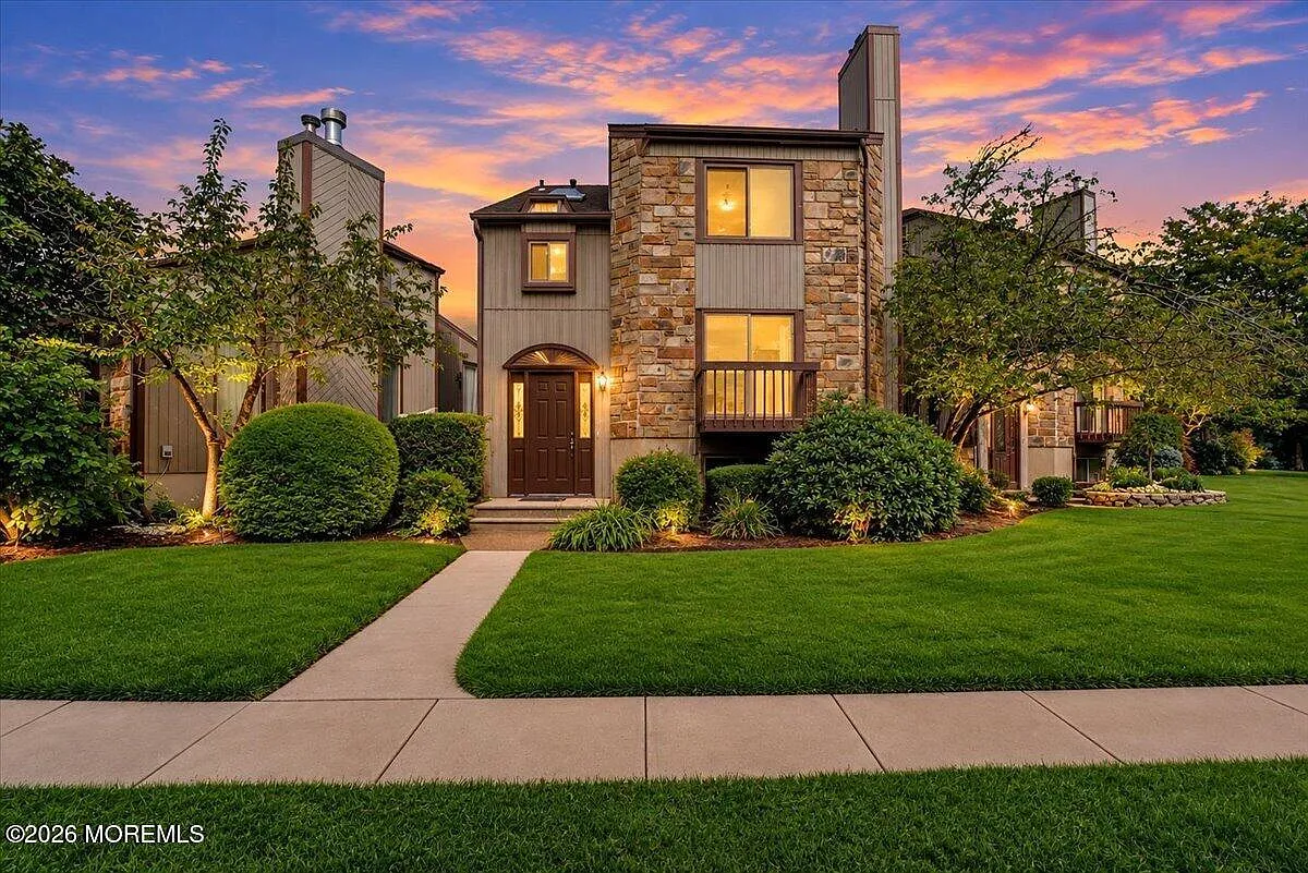 3 bed, 2.5 bath, $3,900 — Photo 2