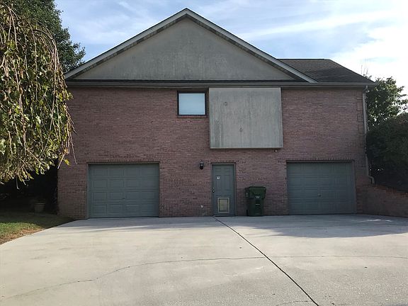 4th image of 205 Manchester Dr