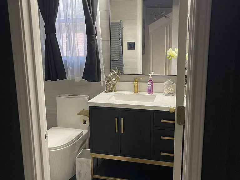856 Avery Pkwy — Photo 21