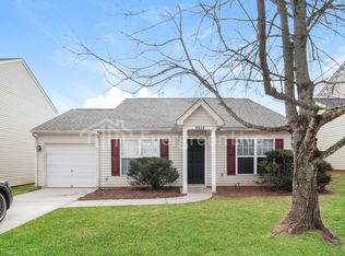 5315 Peachwood Dr, Charlotte, NC 28216
