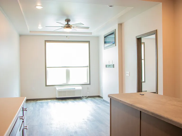 2448 Arthur St — Photo 11