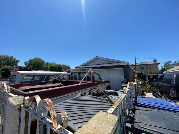 22335 Clarkdale Ave, Hawaiian Gardens, CA 90716