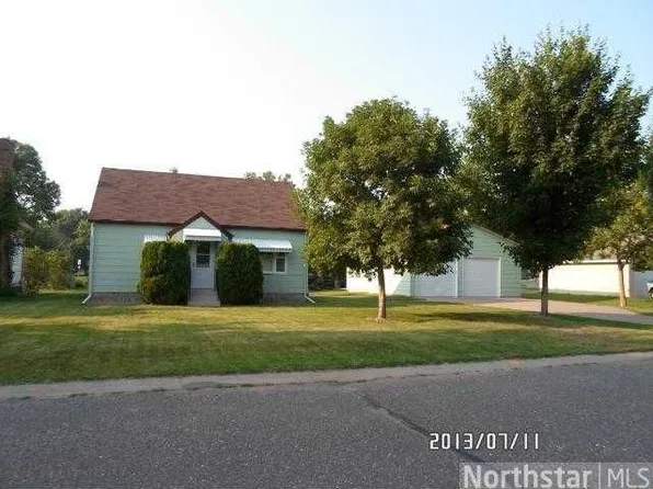 120 4th Ave NE, Cambridge, MN 55008