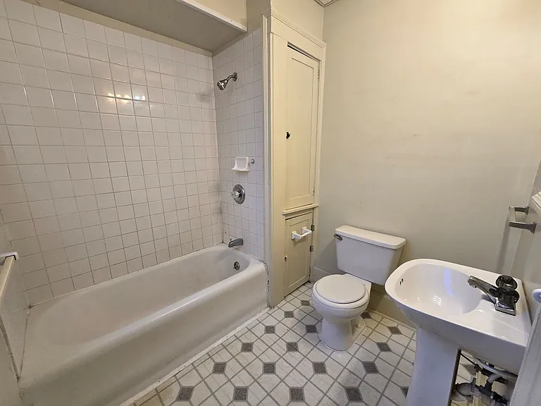 248 Jackson Ave — Photo 20
