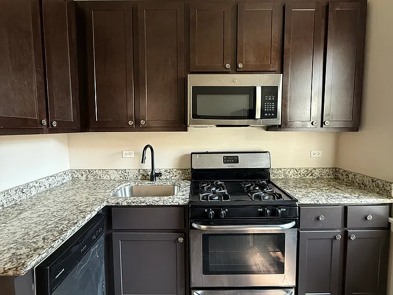 3757 W Sunnyside Ave #1A — Photo 1