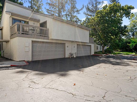 2nd image of 19626 Vineyard Ln