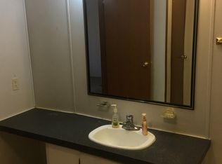 90 Lakeview Ct, Brookville, OH 45309