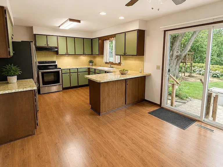 6504 Schneider Pl — Photo 9
