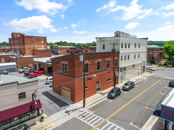 120 Tazewell St, Wytheville, VA 24382