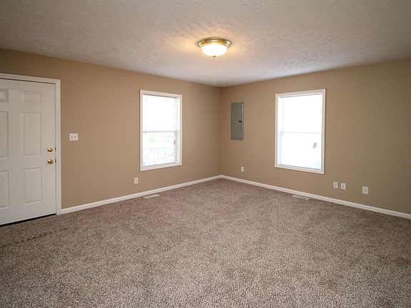 4th image of 617 Poston St