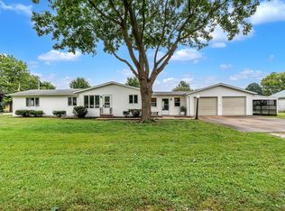 235 SE 3rd St, Woodhull, IL 61490