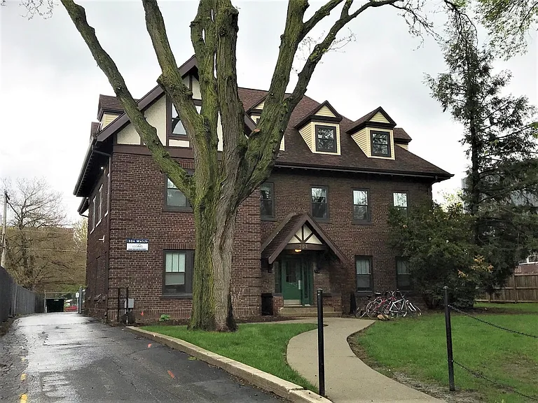 Welch 304 — Photo 1