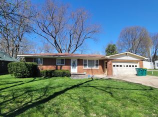 423 Spruce St, Mount Morris, MI 48458