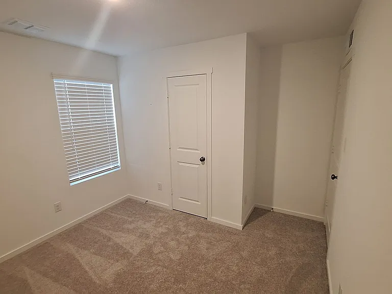 12176 Morgan Dr — Photo 11