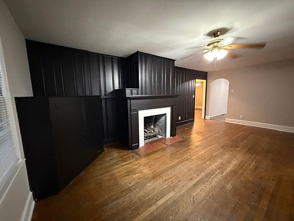 5th image of 210 Corliss St