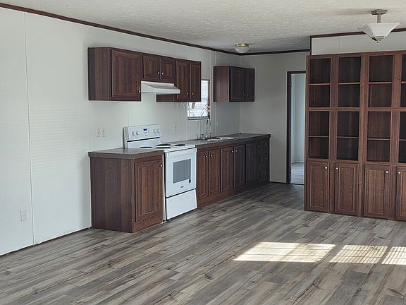 3rd image of 3 Red Plum Rd